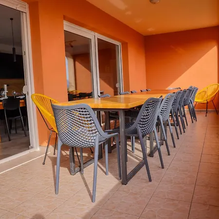 Family Friendly House With A Swimming Pool Kastel Stafilic, Kastela - 20244 Сasa de vacaciones *